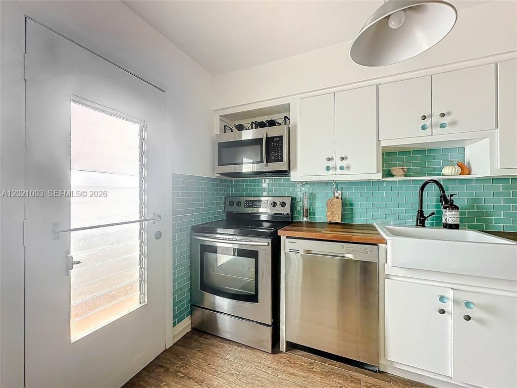 7133 Bay Dr, Unit 705, Miami Beach, FL 33141 Photo