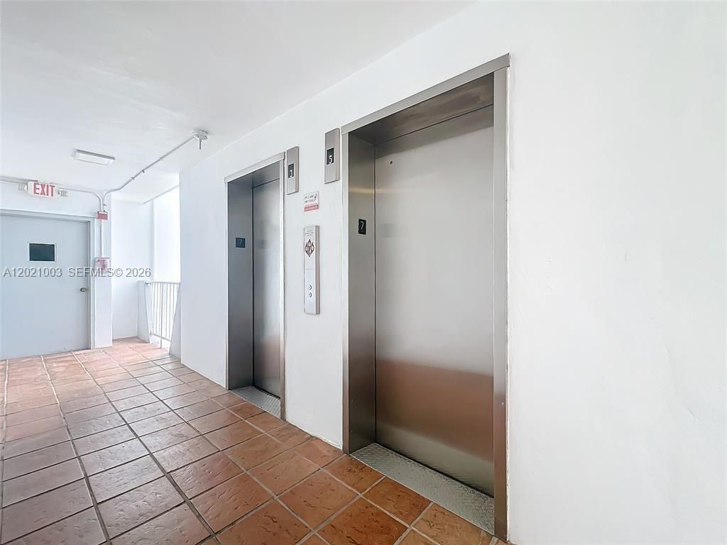 7133 Bay Dr, Unit 705, Miami Beach, FL 33141 Photo