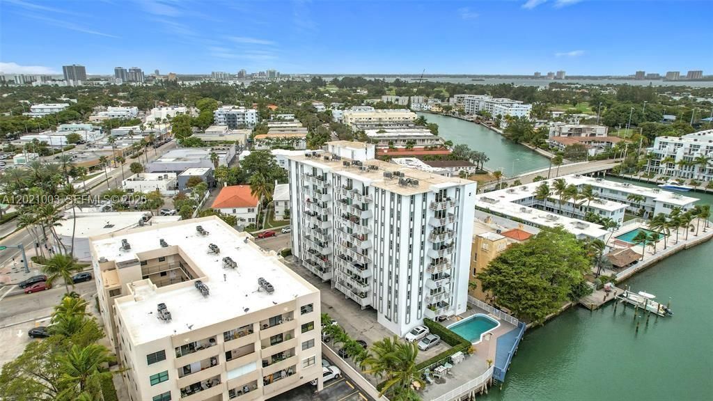 7133 Bay Dr, Unit 705, Miami Beach, FL 33141 Photo
