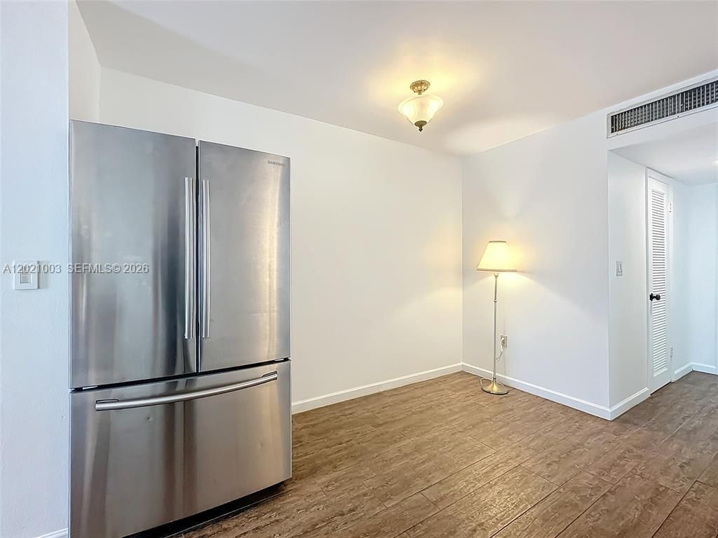 7133 Bay Dr, Unit 705, Miami Beach, FL 33141 Photo