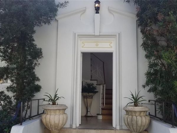 3921 N Meridian Ave , Unit 4D, Miami Beach, FL 33140