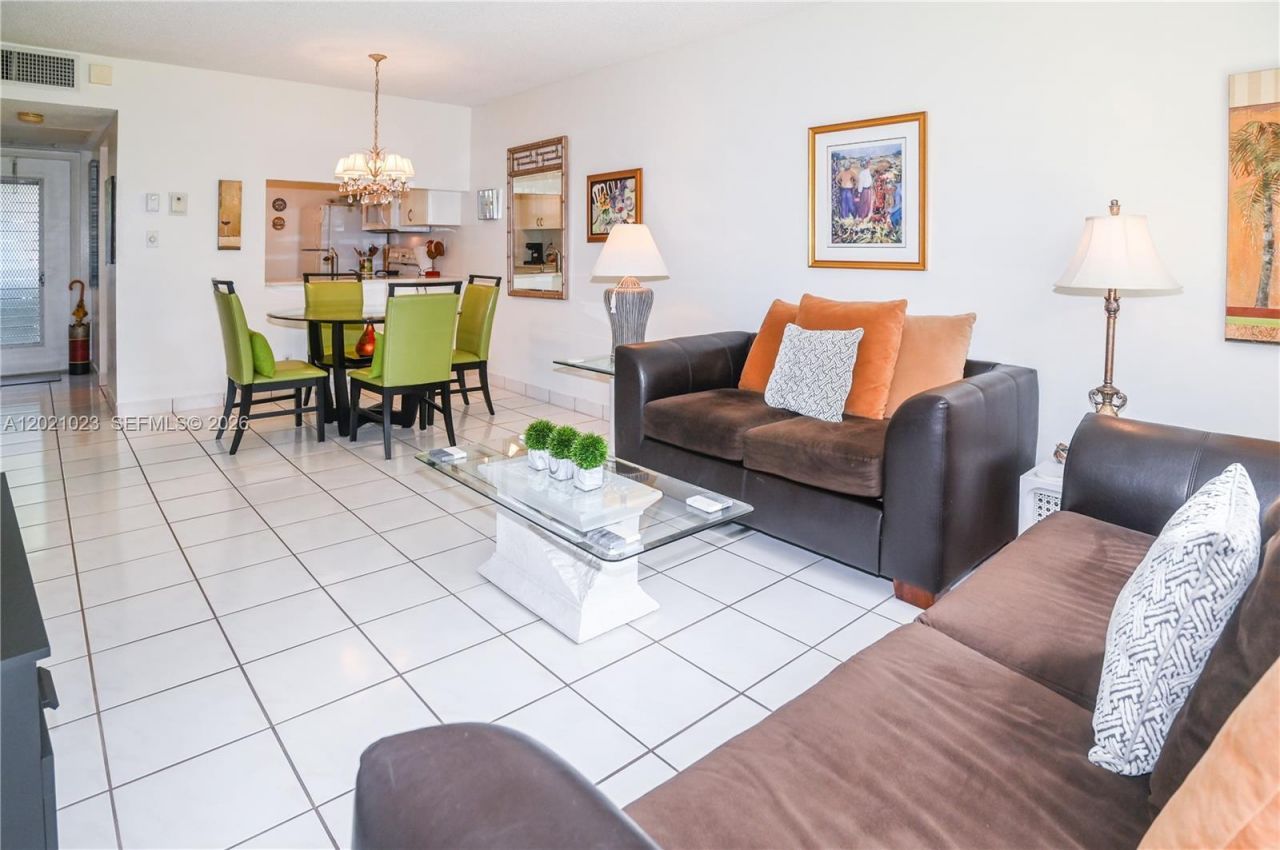 5100 NW 35th St , Unit 107, Lauderdale Lakes, FL 33319 Photo