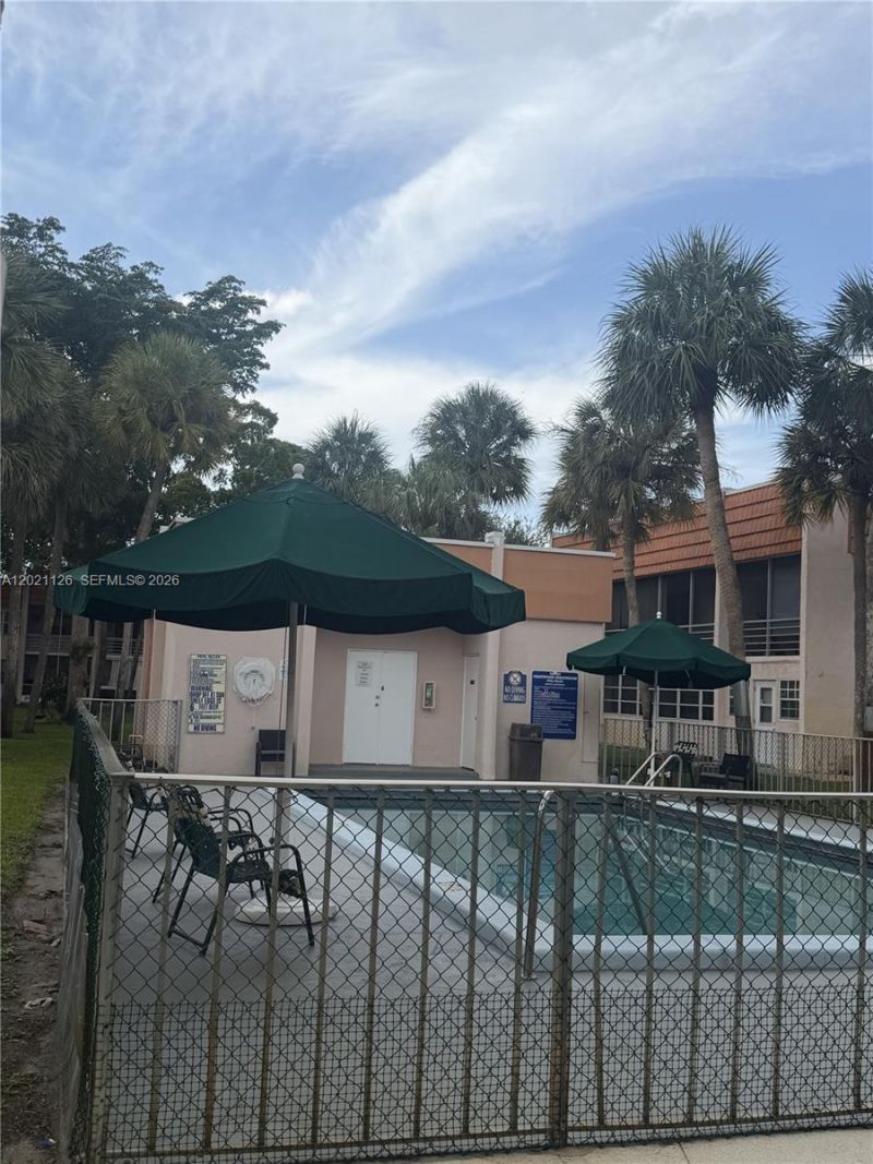 7610 Stirling Rd , Unit 205G, Davie, FL 33024 Photo