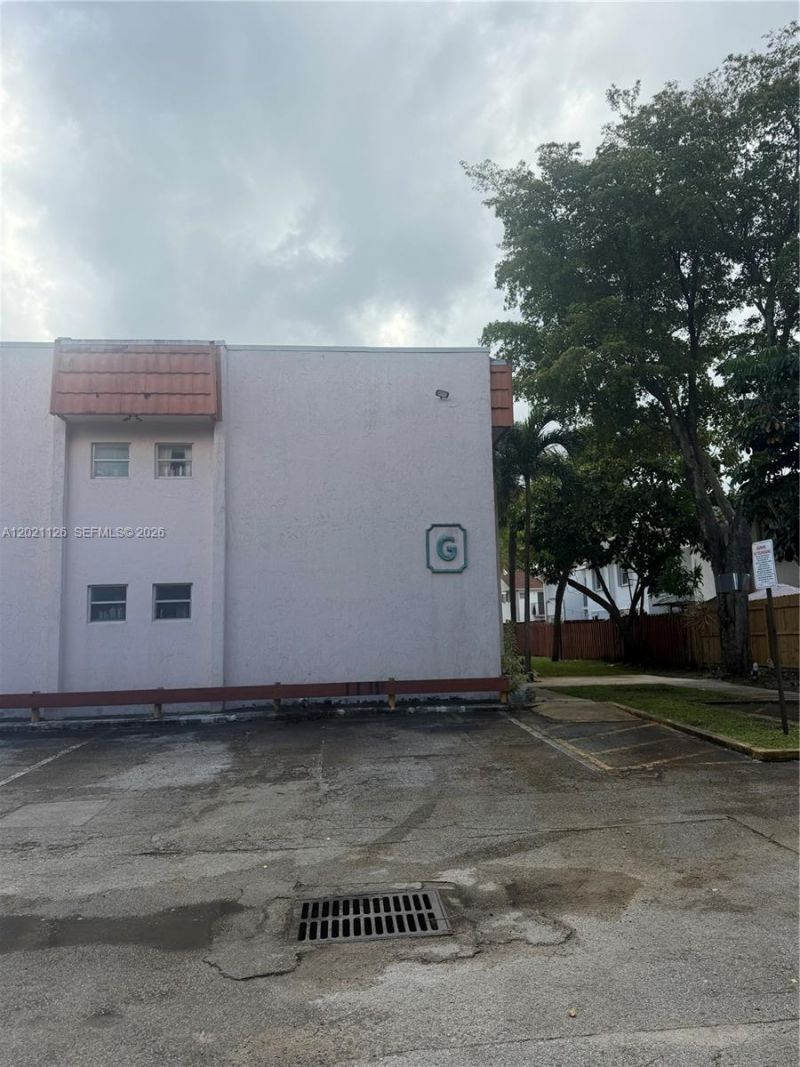 7610 Stirling Rd , Unit 205G, Davie, FL 33024 Photo
