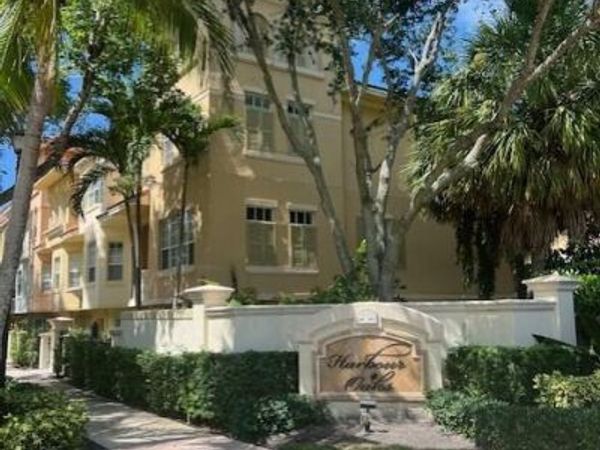 11750 Valencia Gardens Avenue, Palm Beach Gardens, FL 33410