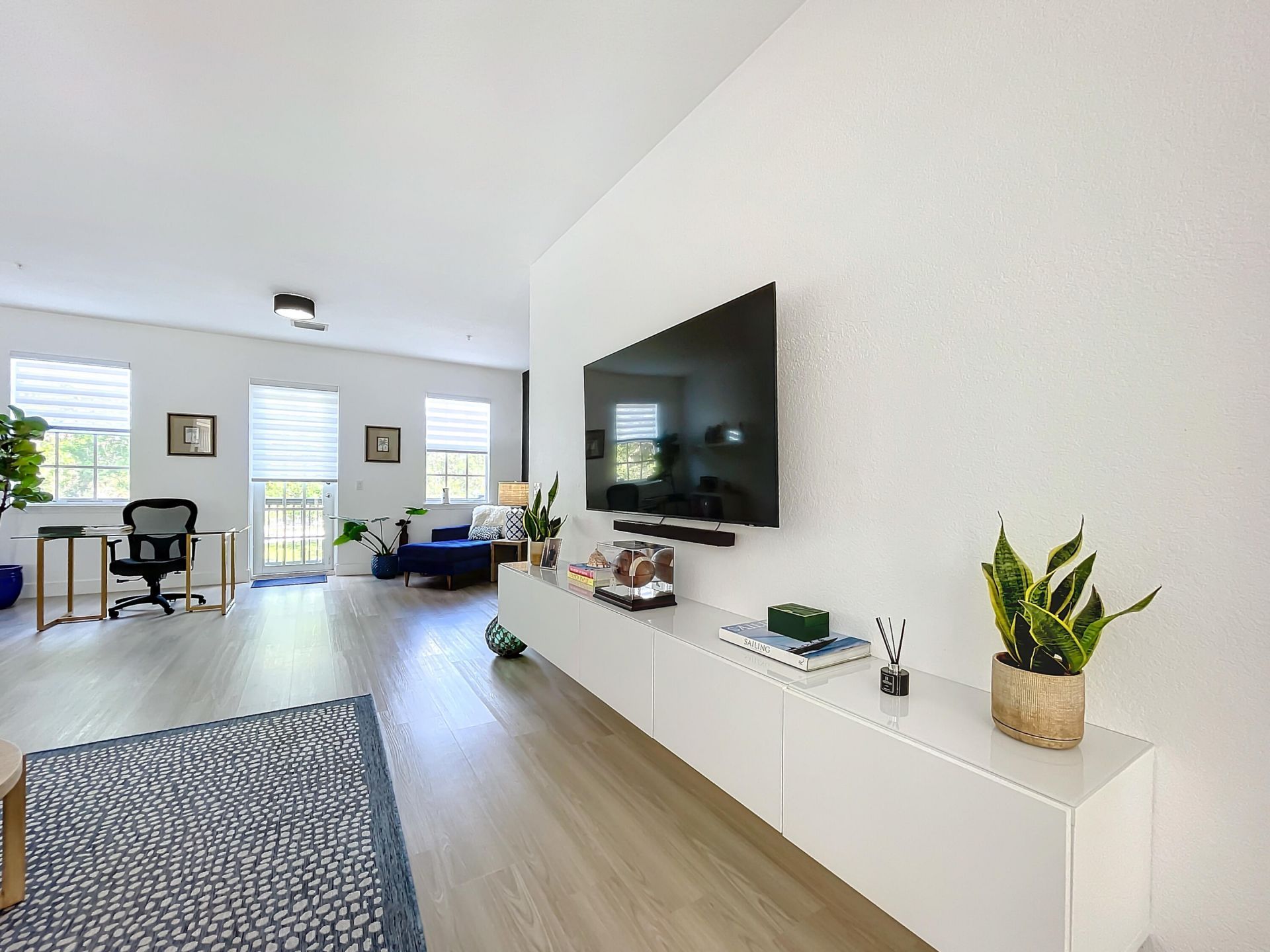 425 Greenwich Circle, Unit 205, Jupiter, FL 33458 Photo