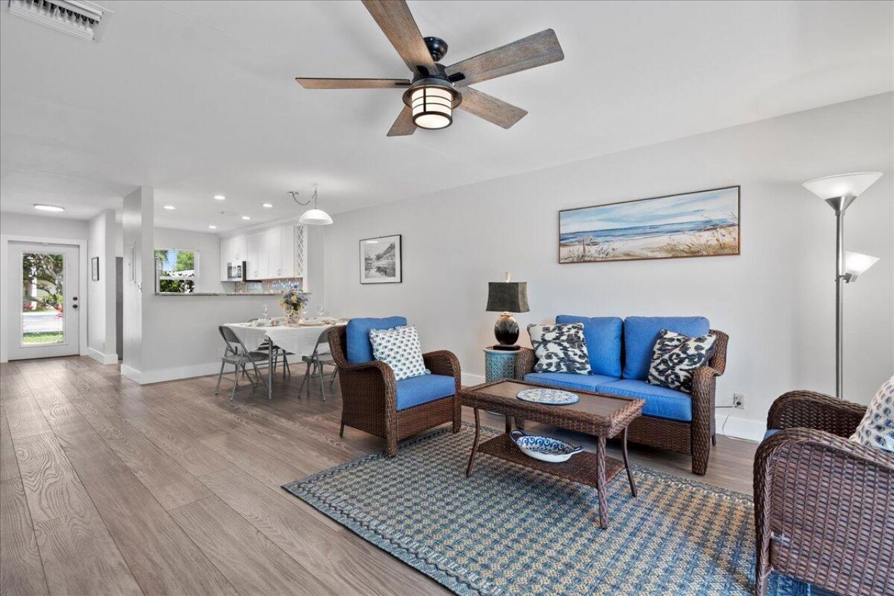 178 Lake Susan Lane, West Palm Beach, FL 33411 Photo