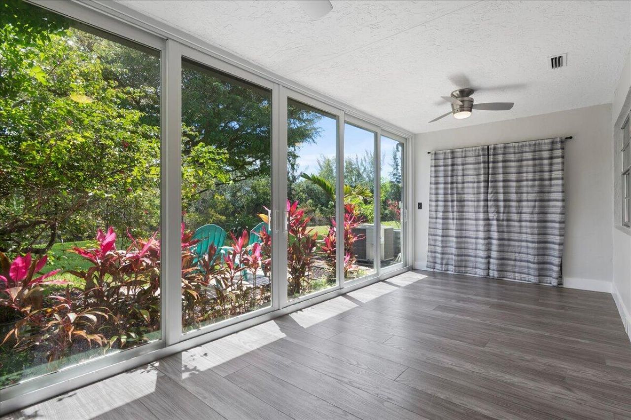 178 Lake Susan Lane, West Palm Beach, FL 33411 Photo