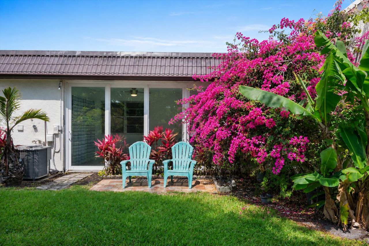 178 Lake Susan Lane, West Palm Beach, FL 33411 Photo