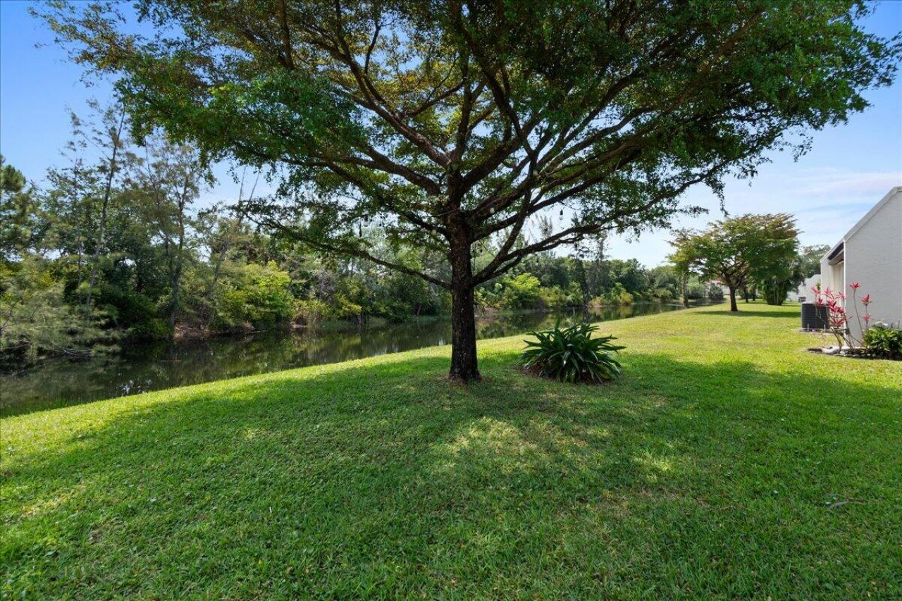178 Lake Susan Lane, West Palm Beach, FL 33411 Photo