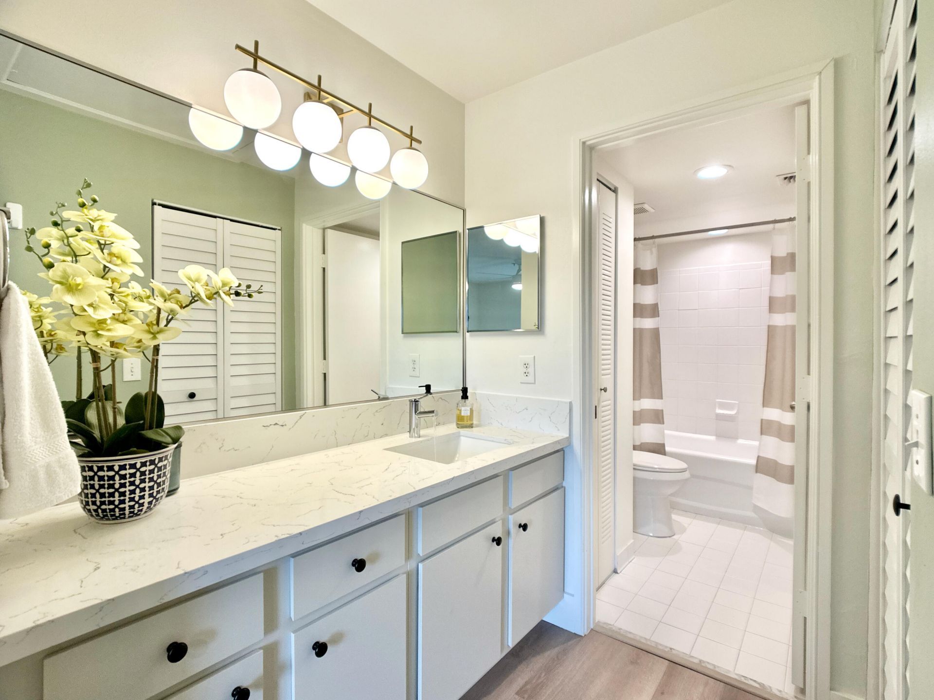 700 Scotia Drive, Unit 305, Hypoluxo, FL 33462 Photo