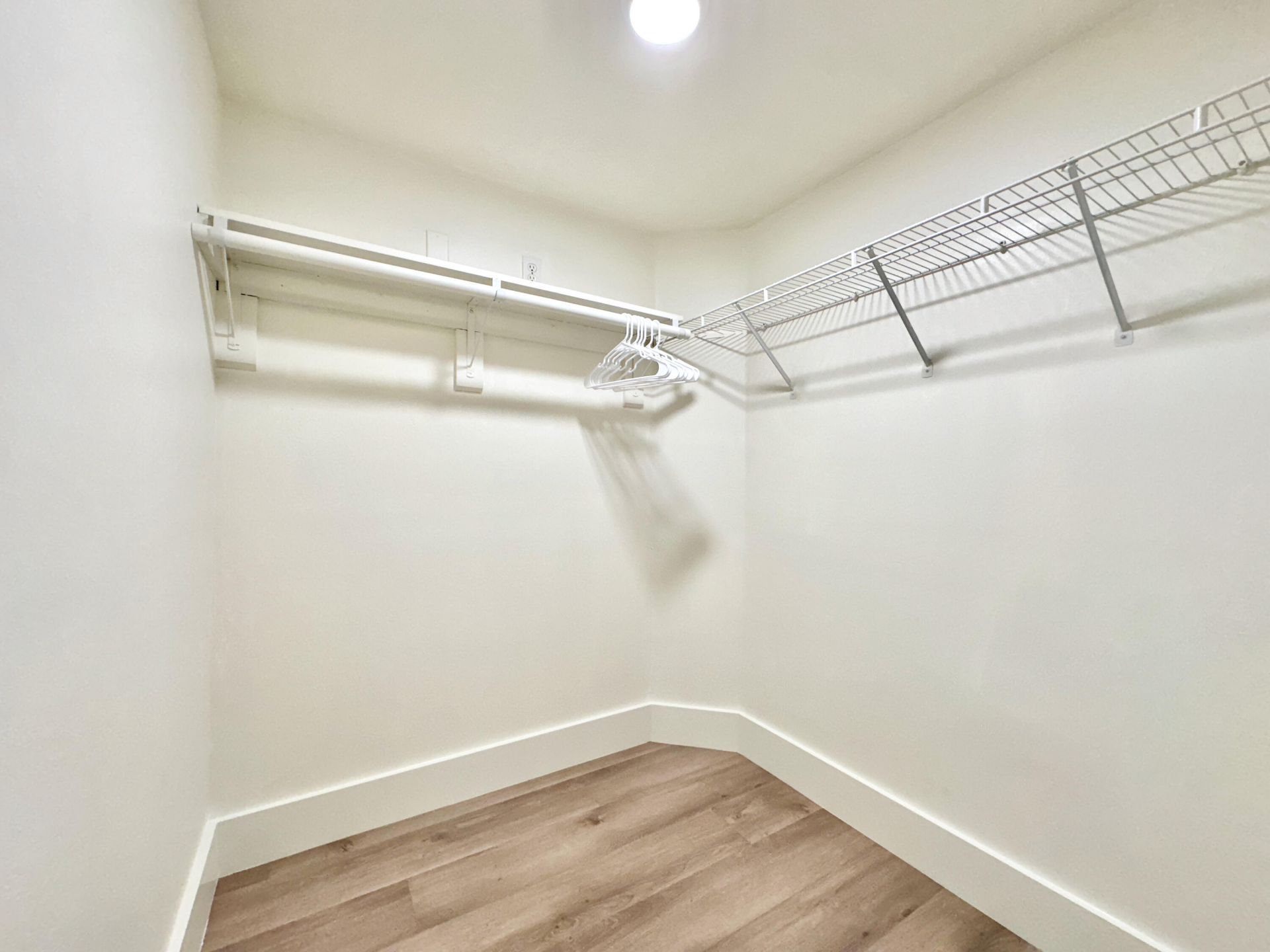 700 Scotia Drive, Unit 305, Hypoluxo, FL 33462 Photo