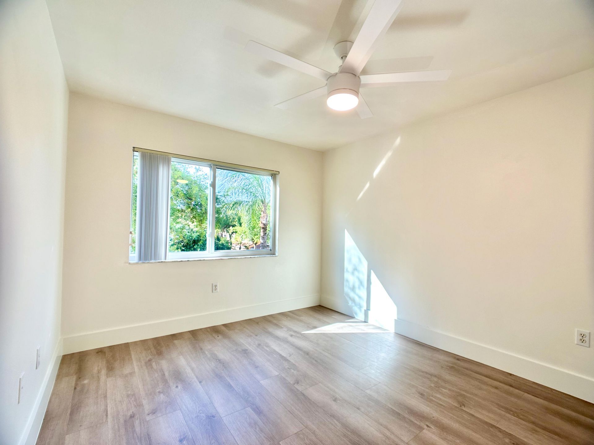 700 Scotia Drive, Unit 305, Hypoluxo, FL 33462 Photo