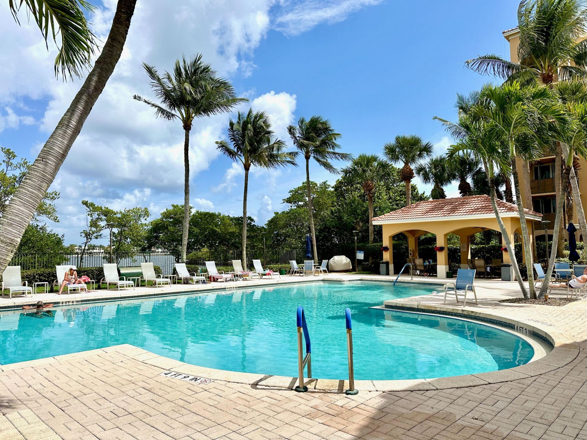 700 Scotia Drive, Unit 305, Hypoluxo, FL 33462 Photo