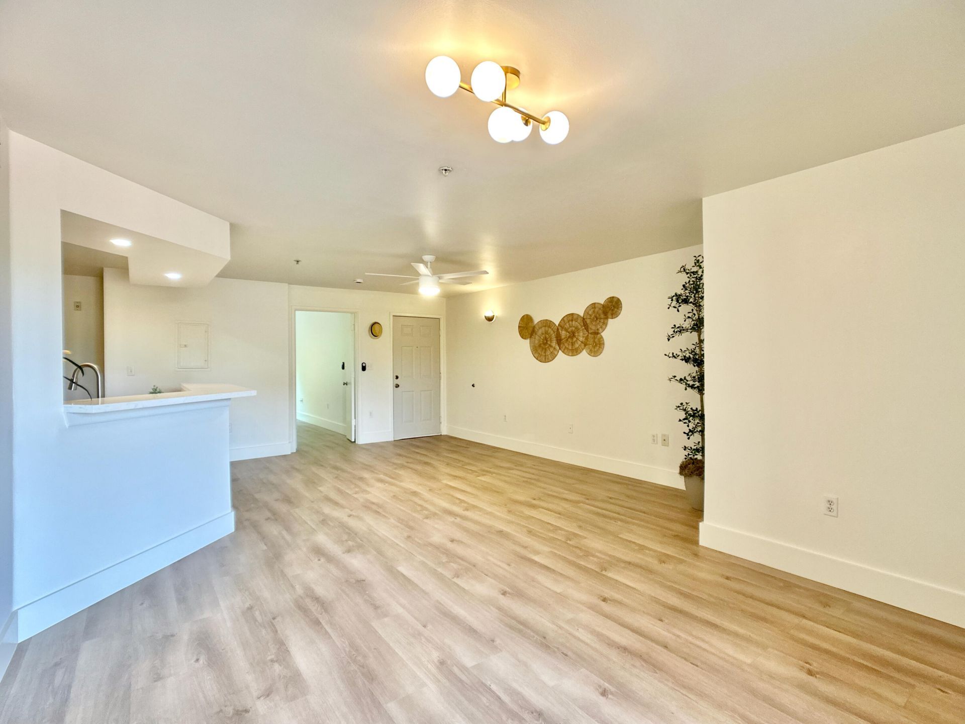 700 Scotia Drive, Unit 305, Hypoluxo, FL 33462 Photo
