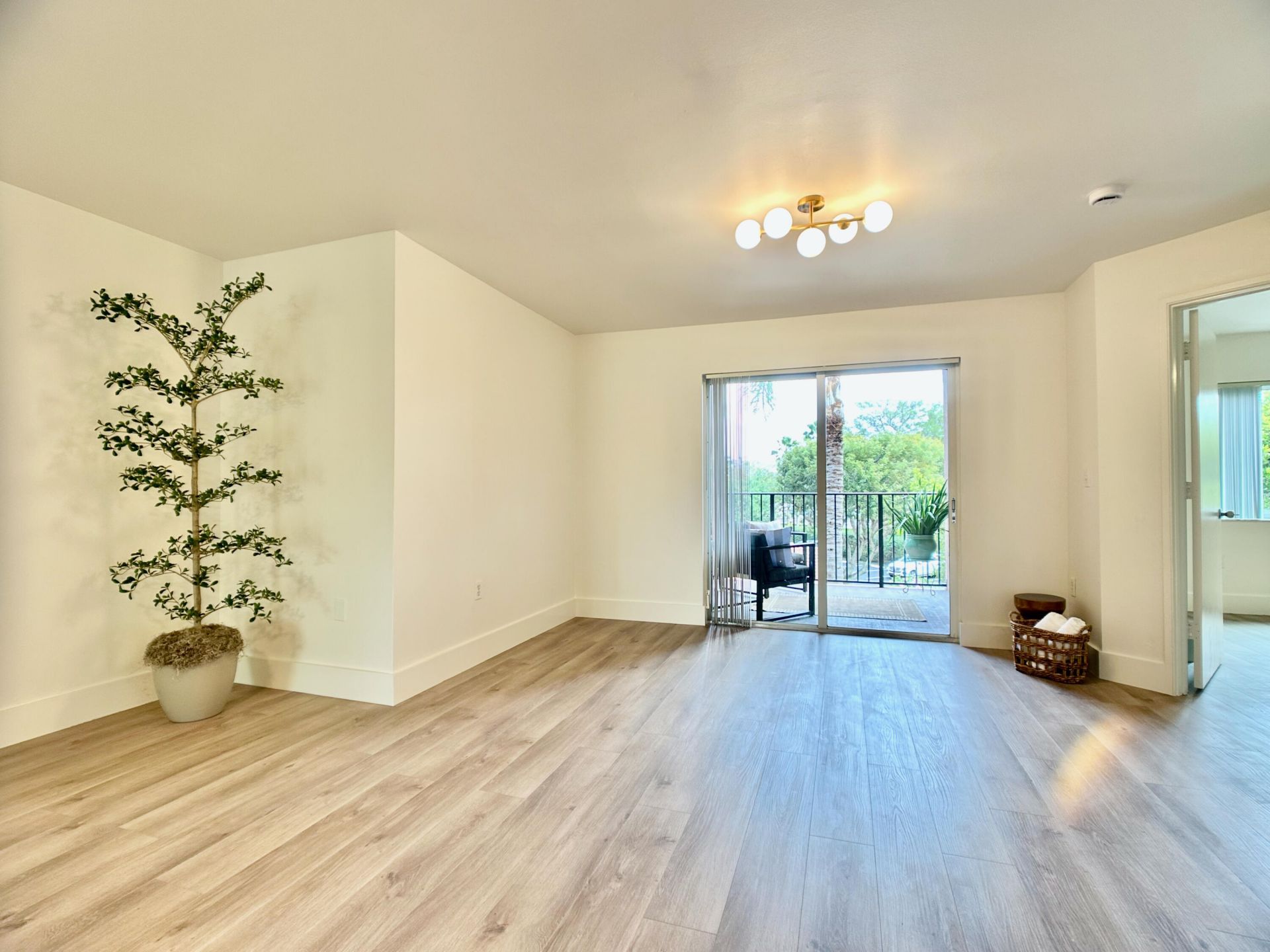 700 Scotia Drive, Unit 305, Hypoluxo, FL 33462 Photo