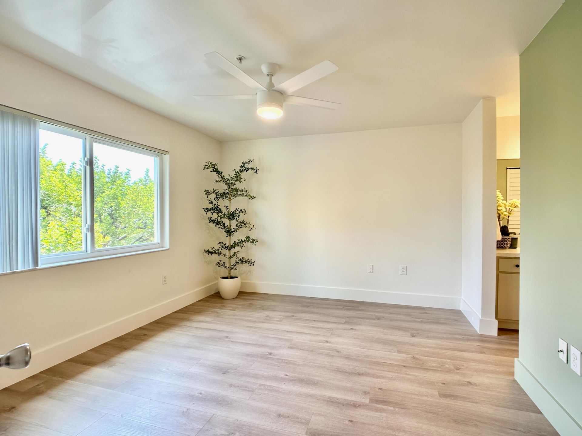 700 Scotia Drive, Unit 305, Hypoluxo, FL 33462 Photo