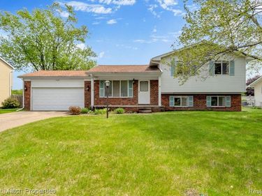 7186 Snow Apple Drive, Independence Twp, MI 48346