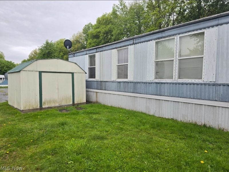 65 Cedarwood Drive, Beloit, OH 44609 Photo 8