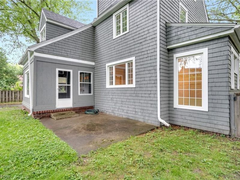 443 Madera Avenue, Youngstown, OH 44504 Photo 8