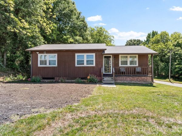 819 Mobile Street , High Point, NC 27260
