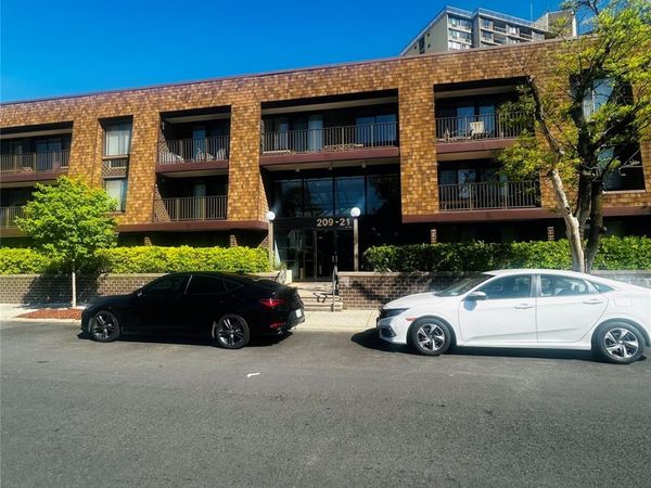 209-21 26th Avenue , Unit TB, Bayside, NY 11360