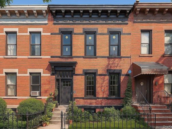 125 Beadel Street , Brooklyn, NY 11222