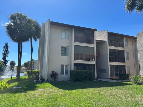 8602 CHAMPLAIN COURT , Unit 88, TAMPA, FL 33614