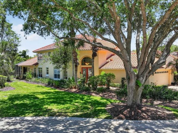 10 MONTERREY DRIVE , PALM COAST, FL 32137