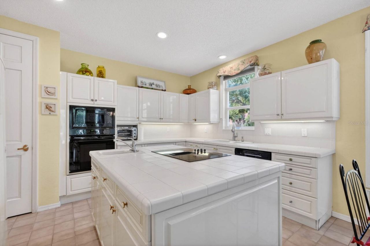 10 Monterrey Drive , Palm Coast, FL 32137 Photo