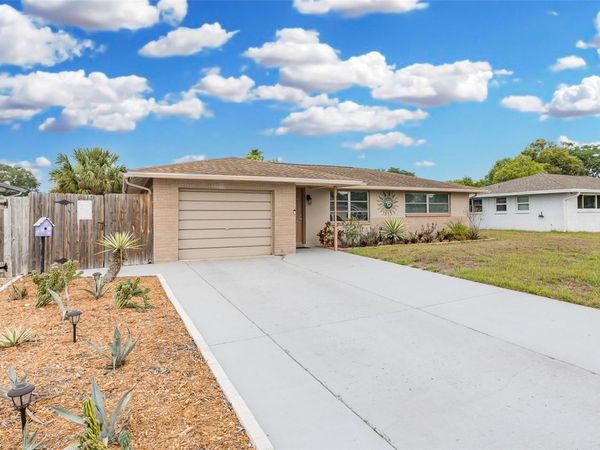 10117 GARDENIA LANE , PORT RICHEY, FL 34668