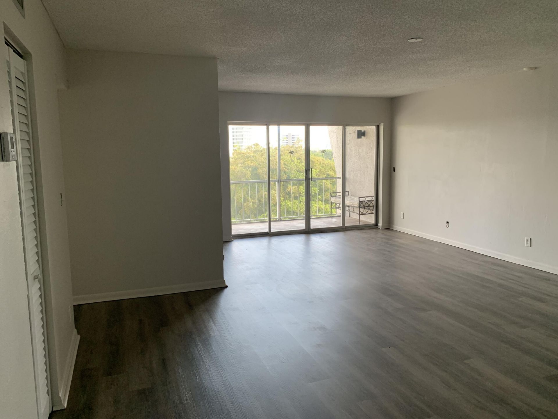 505 Spencer Drive, Unit 410, West Palm Beach, FL 33409 Photo