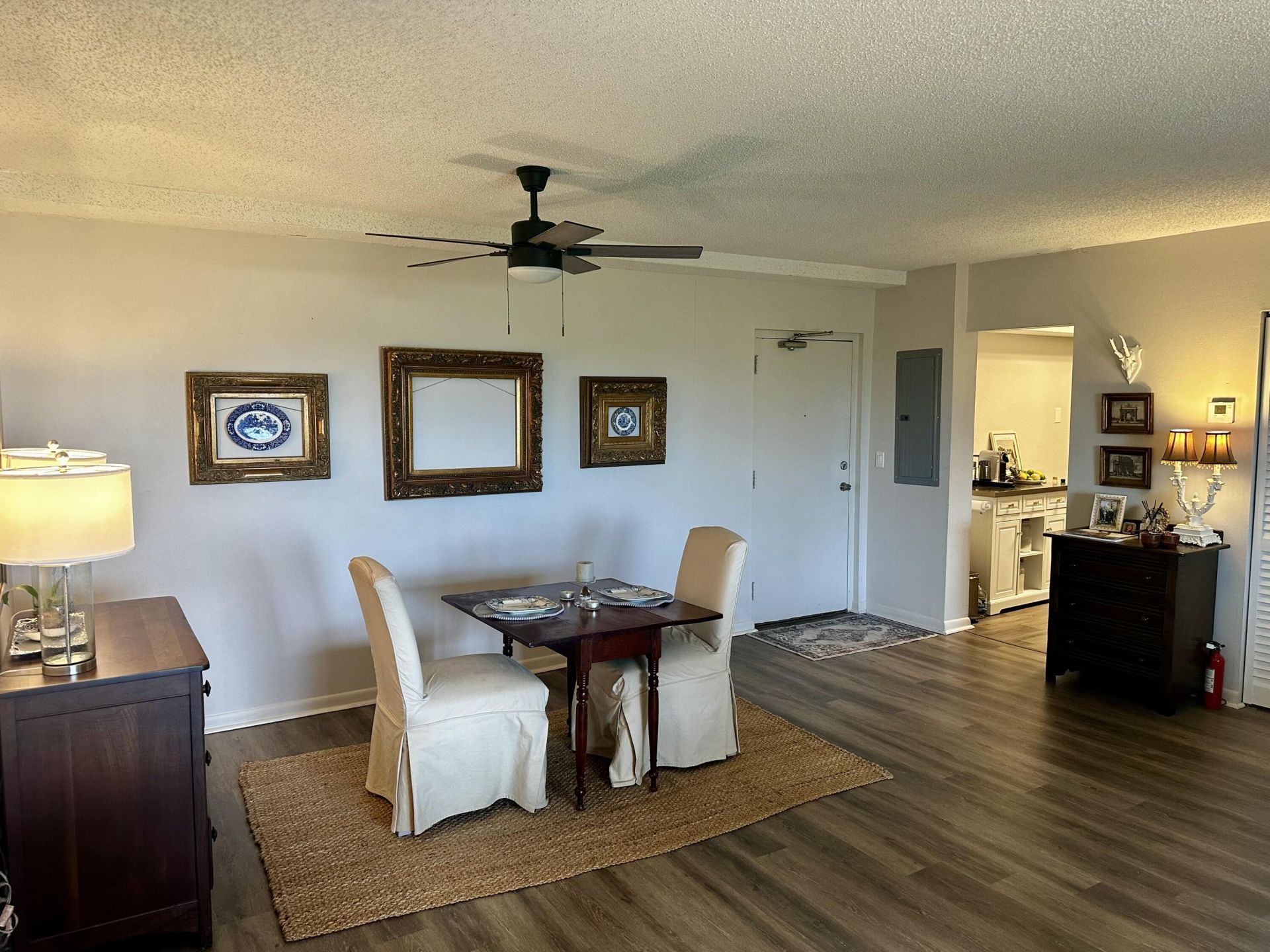 505 Spencer Drive, Unit 410, West Palm Beach, FL 33409 Photo