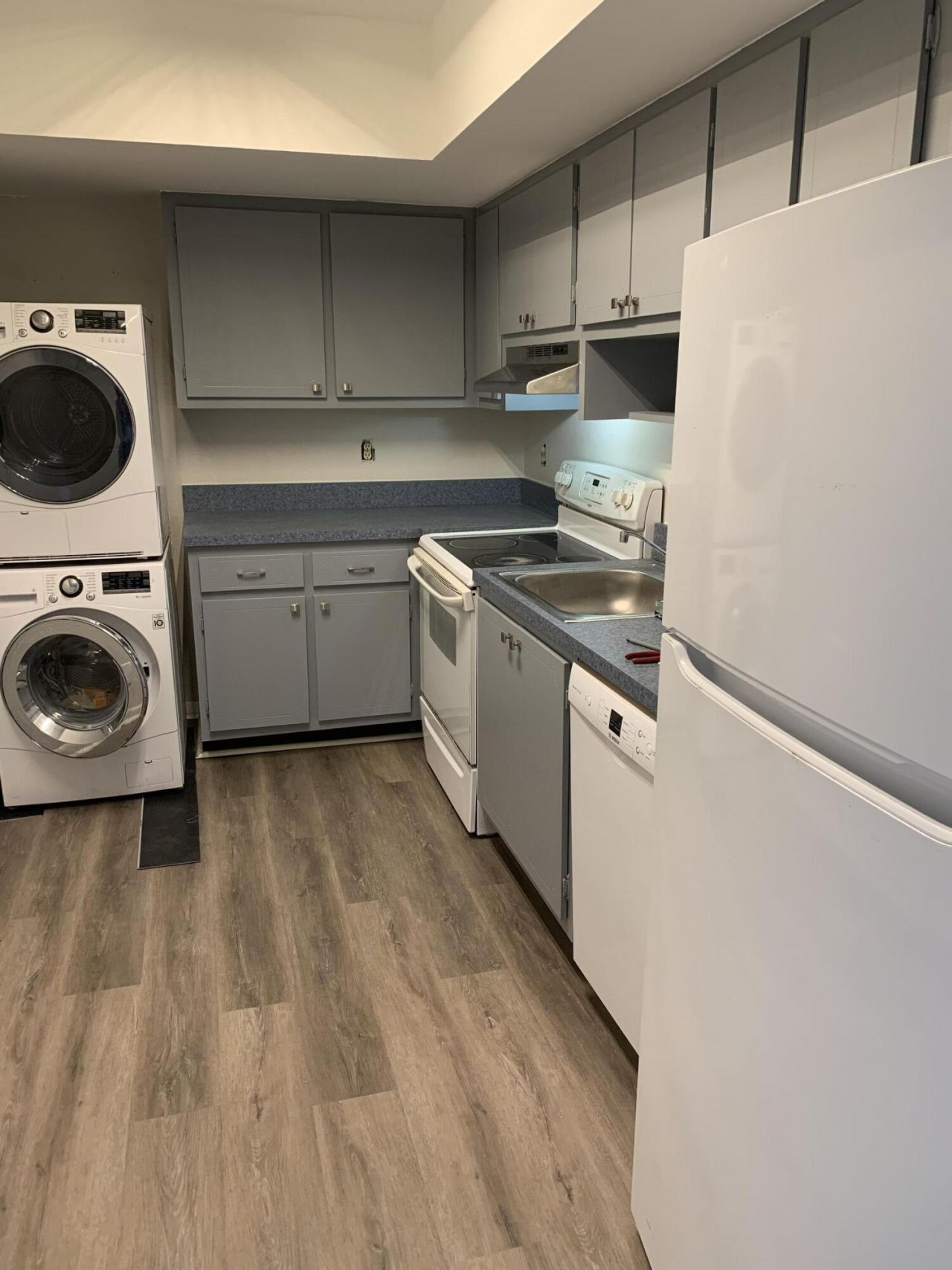505 Spencer Drive, Unit 410, West Palm Beach, FL 33409 Photo