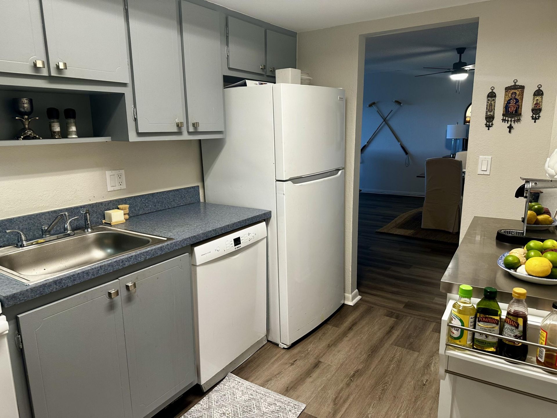 505 Spencer Drive, Unit 410, West Palm Beach, FL 33409 Photo