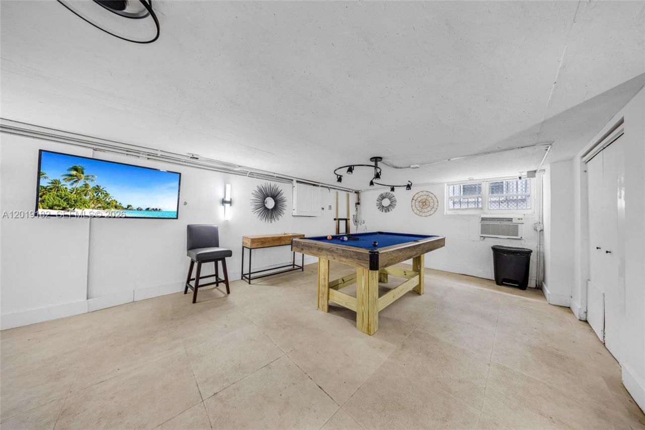 7830 Abbott Ave , Miami Beach, FL 33141 Photo