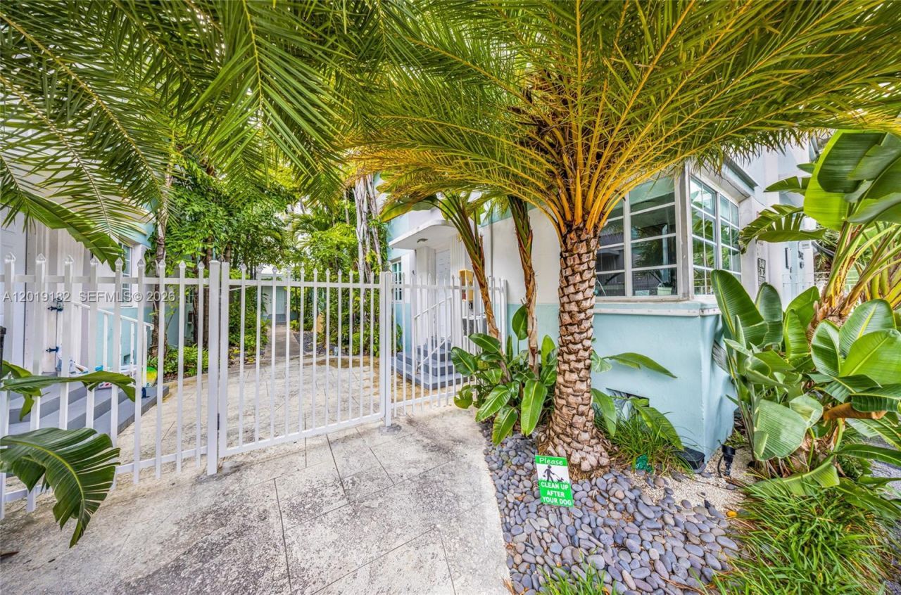7830 Abbott Ave , Miami Beach, FL 33141 Photo