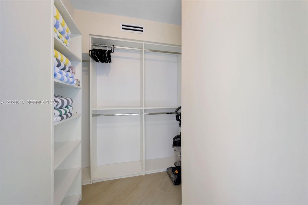 Please Call For Address, Unit 2009, Miami Beach, FL 33141 Photo