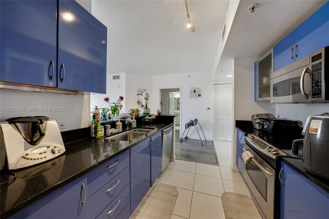 2775 NE 187th St , Unit 528, Aventura, FL 33180 Photo