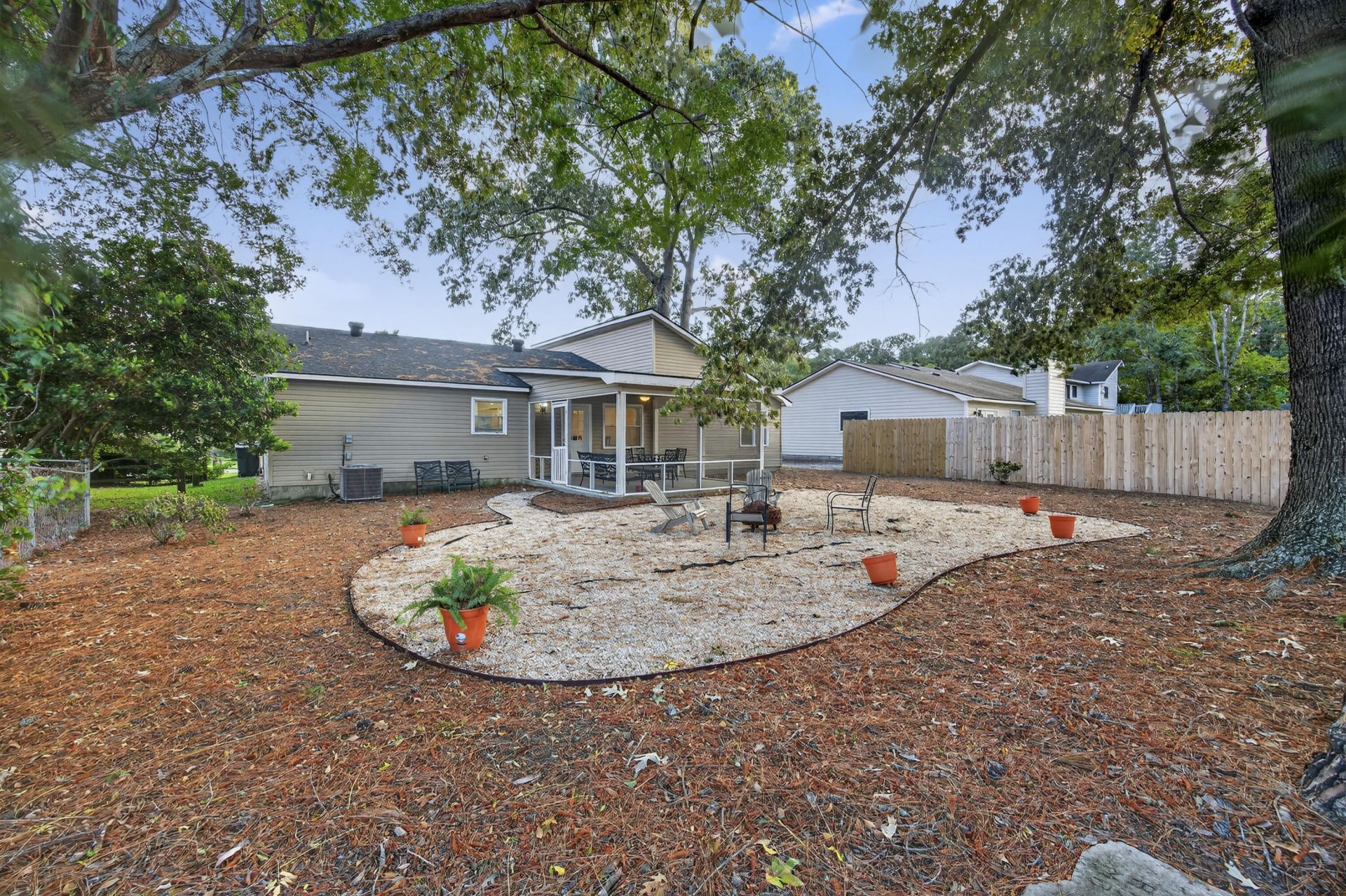 112 Pullman Avenue Photo 24