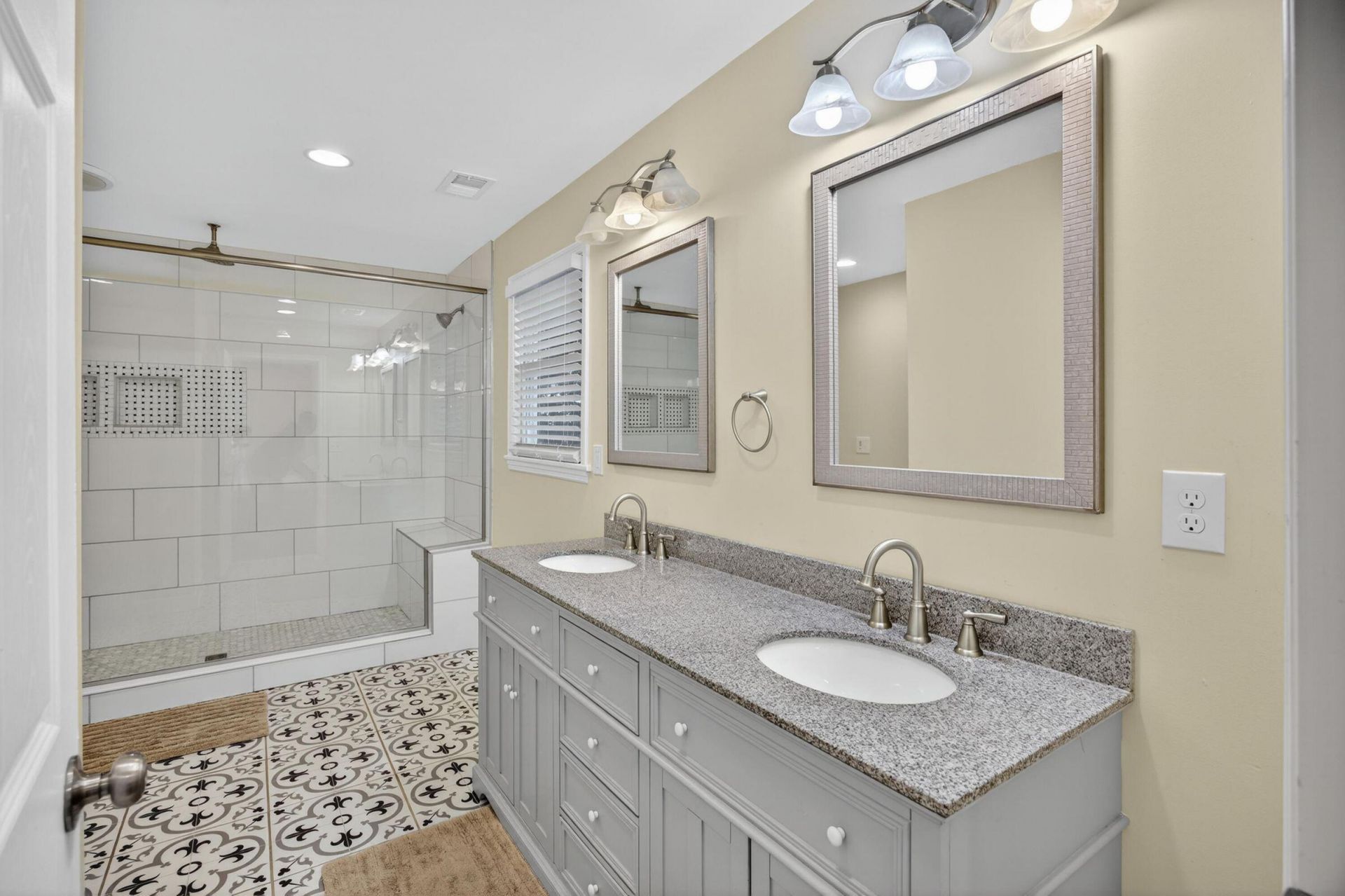 112 Pullman Avenue Photo 28