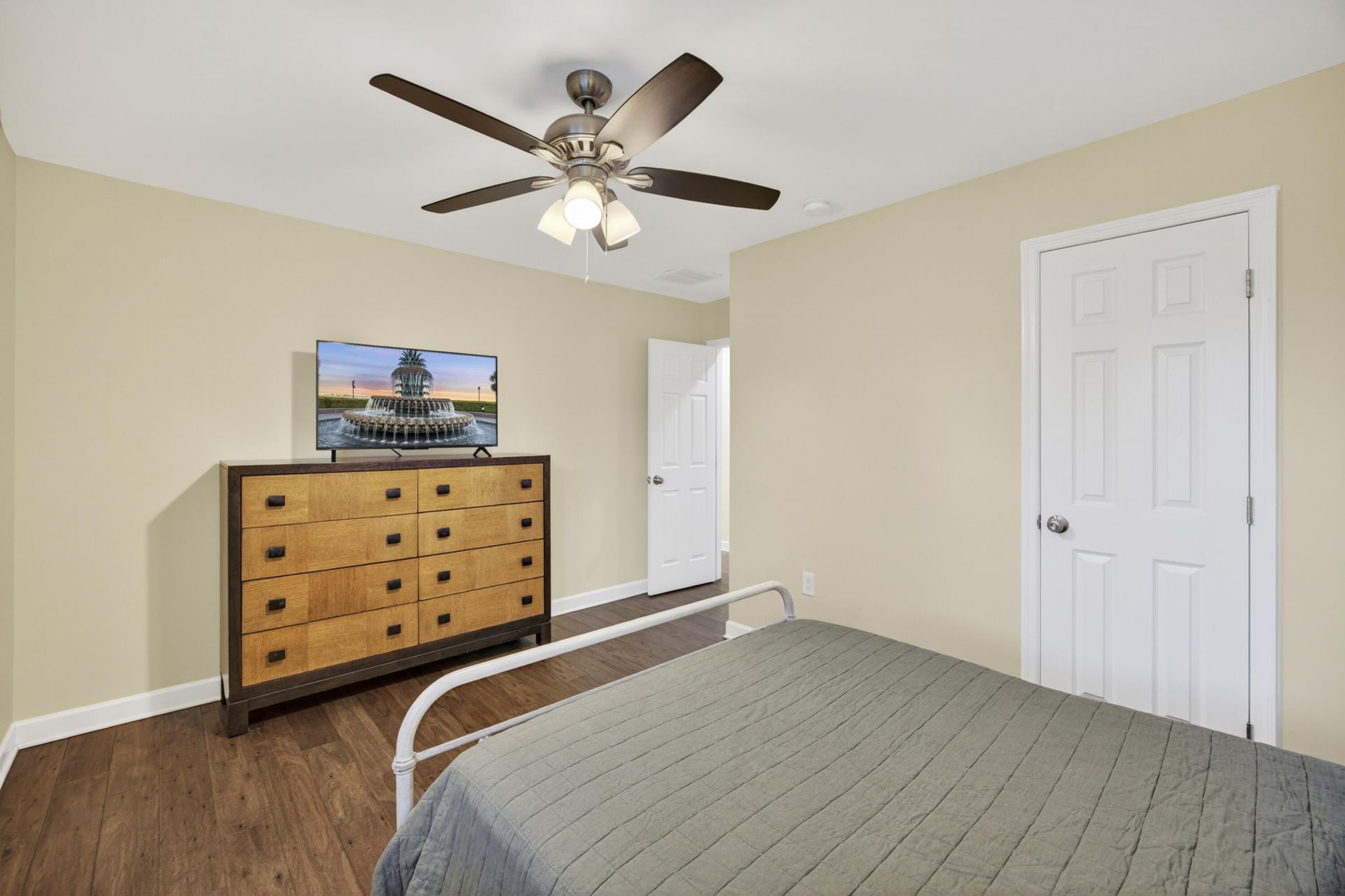 112 Pullman Avenue Photo 33