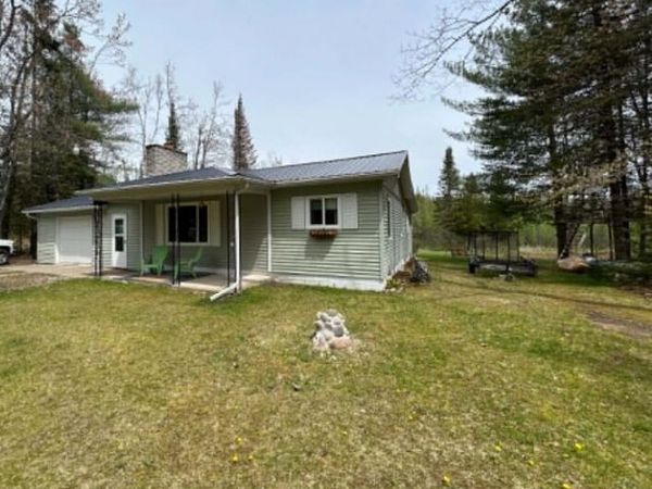 727 Norway Drive, Mio, MI 48647