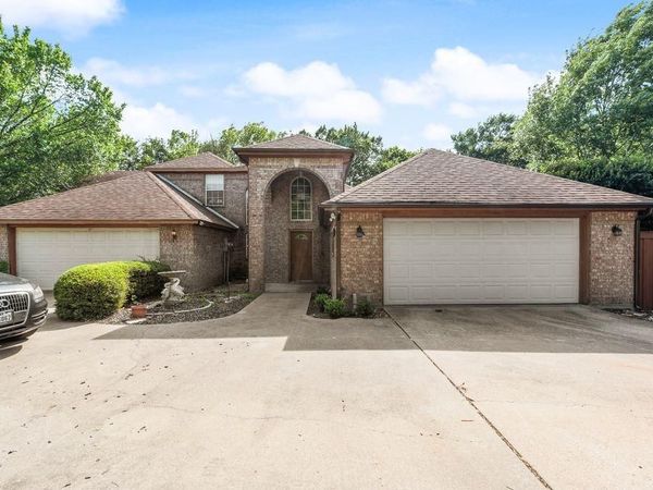 115 Idle Creek Court, DeSoto, TX 75115