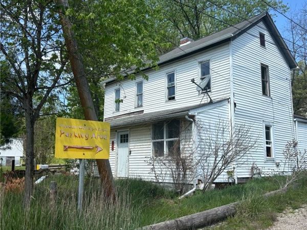 21 Weedon Avenue , Cambridge, OH 43725