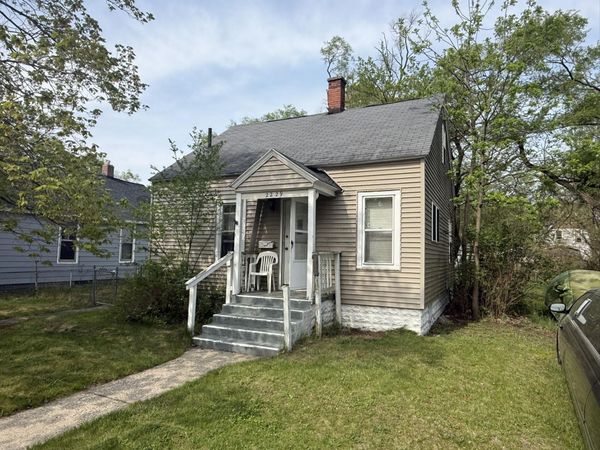 2229 McIlwraith Street, Muskegon Heights, MI 49444