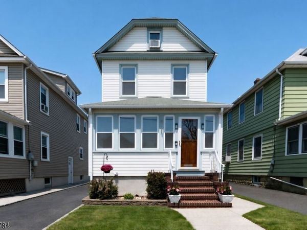 135 Warren Ave, Roselle Park, NJ 07204