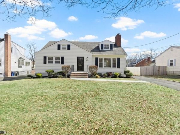 663 Mountain Ave, Springfield, NJ 07081