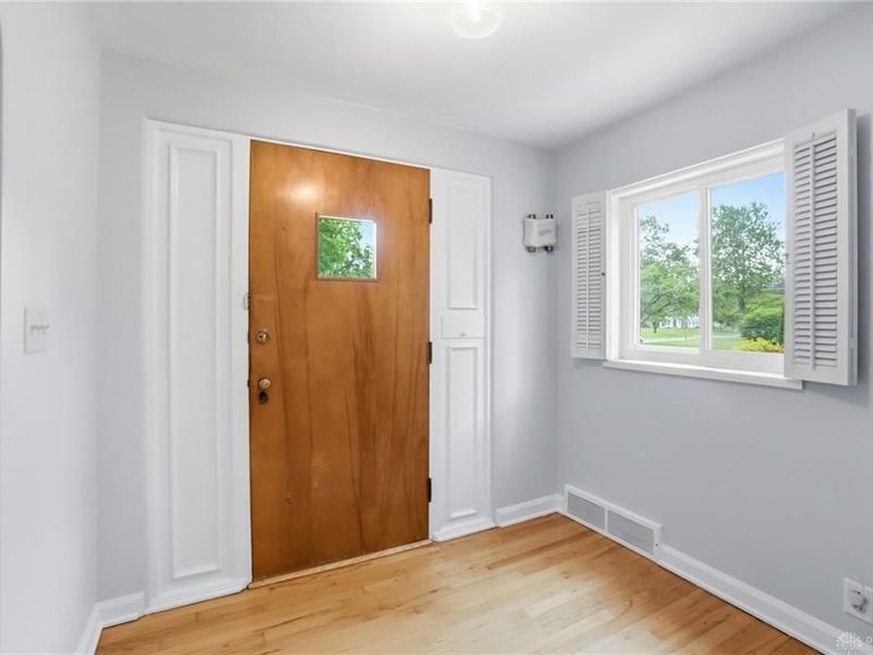 327 Ardmore Road, Springfield, OH 45504 Photo 5