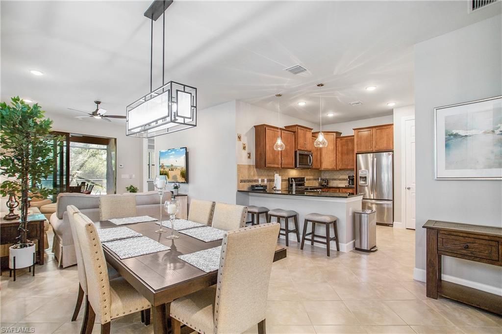 7674 Jacaranda Ln, Naples, FL 34114 Photo